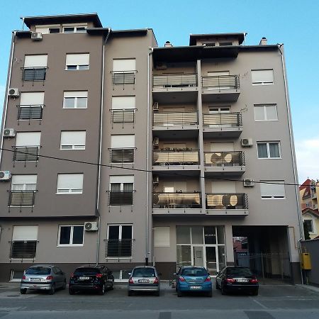 Apartment Subotica Esterno foto