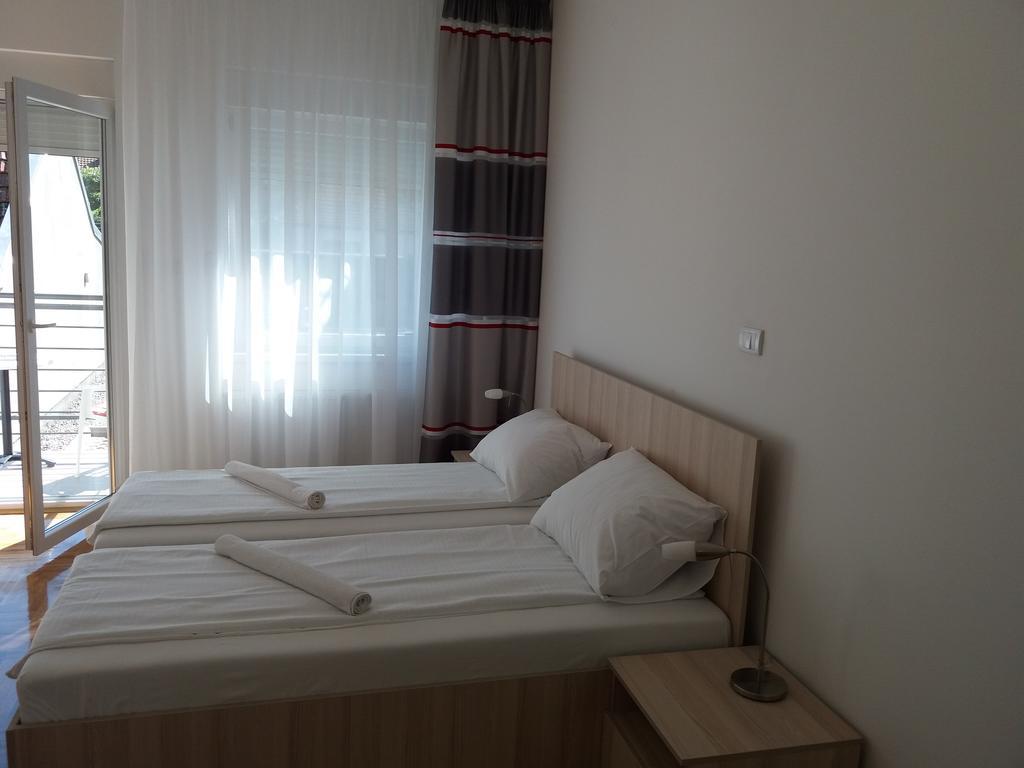 Apartment Subotica Esterno foto