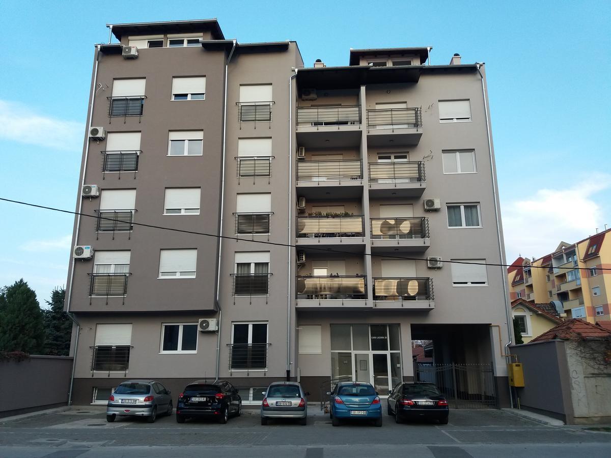 Apartment Subotica Esterno foto